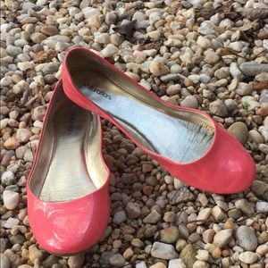 Coral Xhilaration patent leather flats